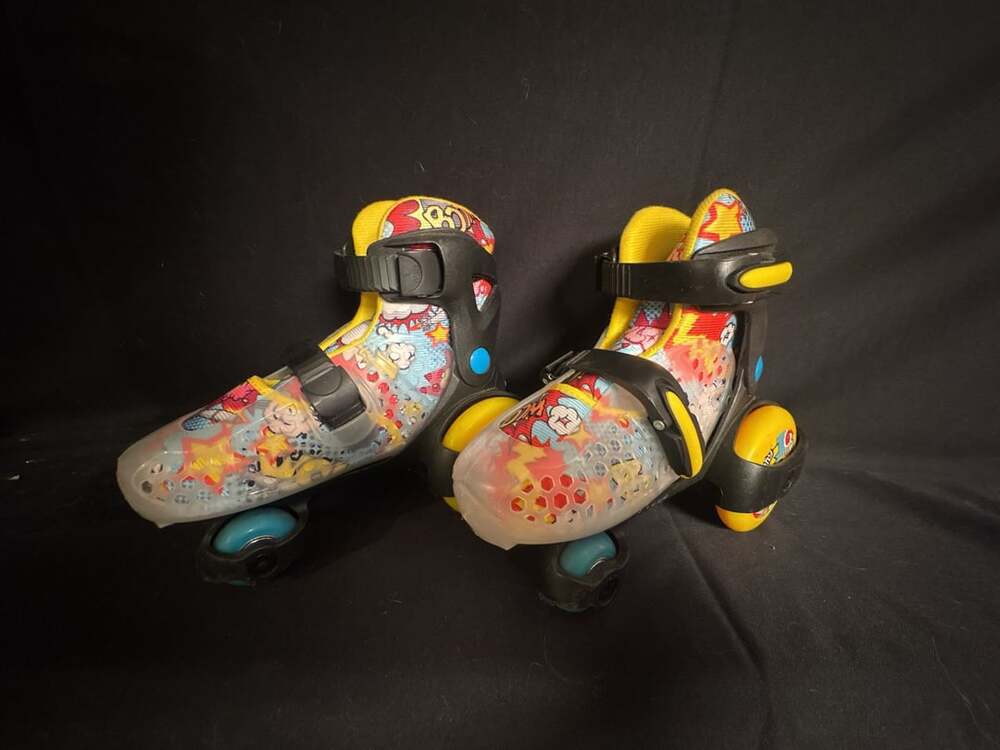 Roller Derby Fun Roll Comic Themed Adjustable Kids Quad Roller Skates Size 11-2